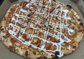 Spicy Buffalo Grilled Chicken Breast Cheese Pizza