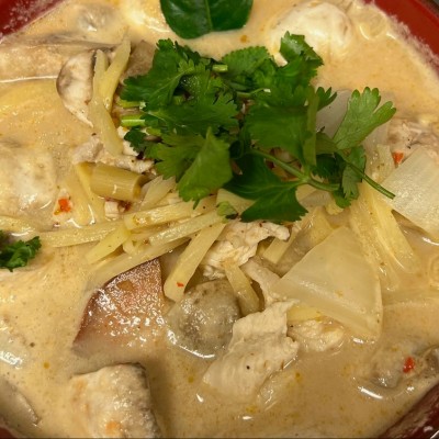 Tom Kha