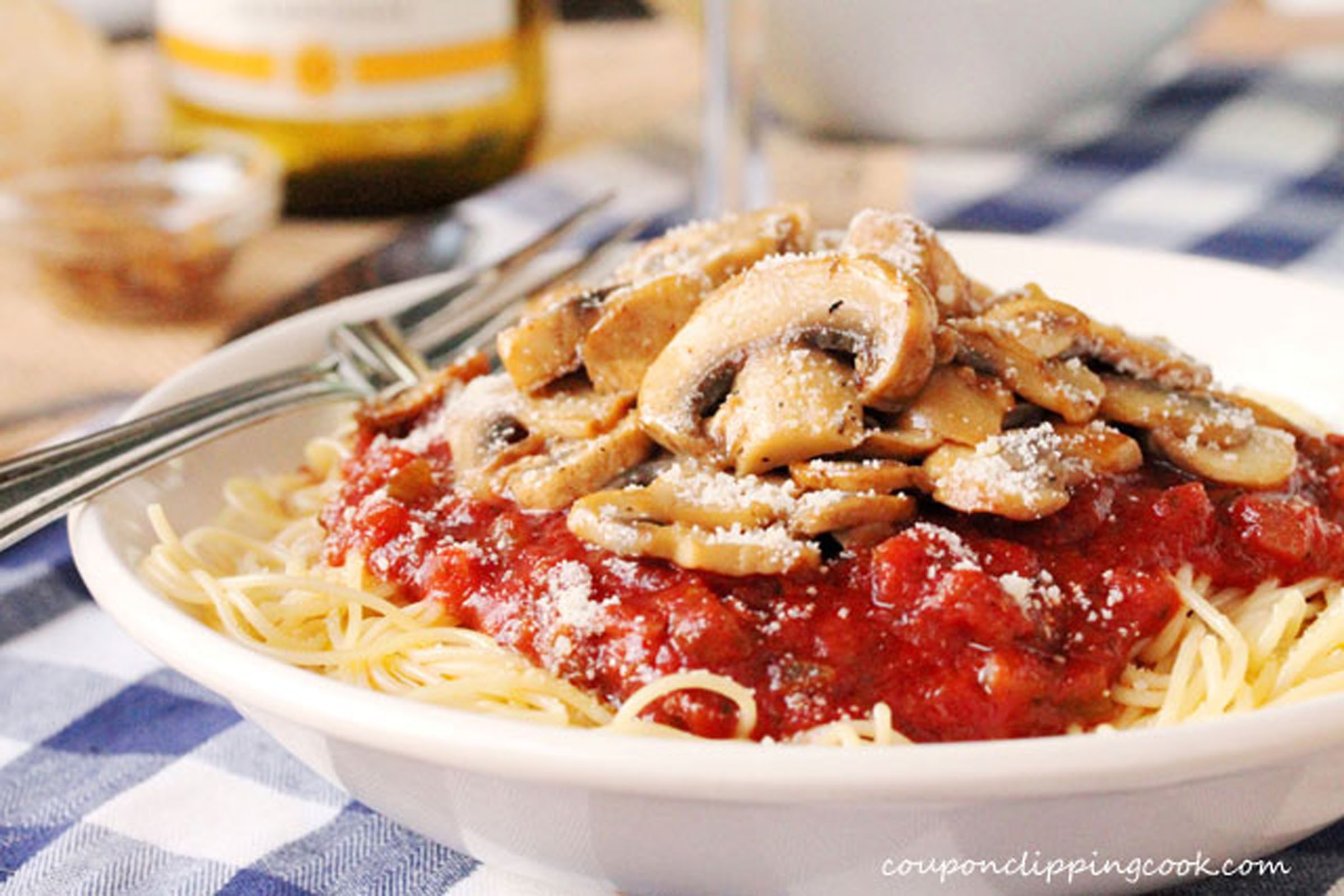 Pasta with Meat Sauce and Mushroom