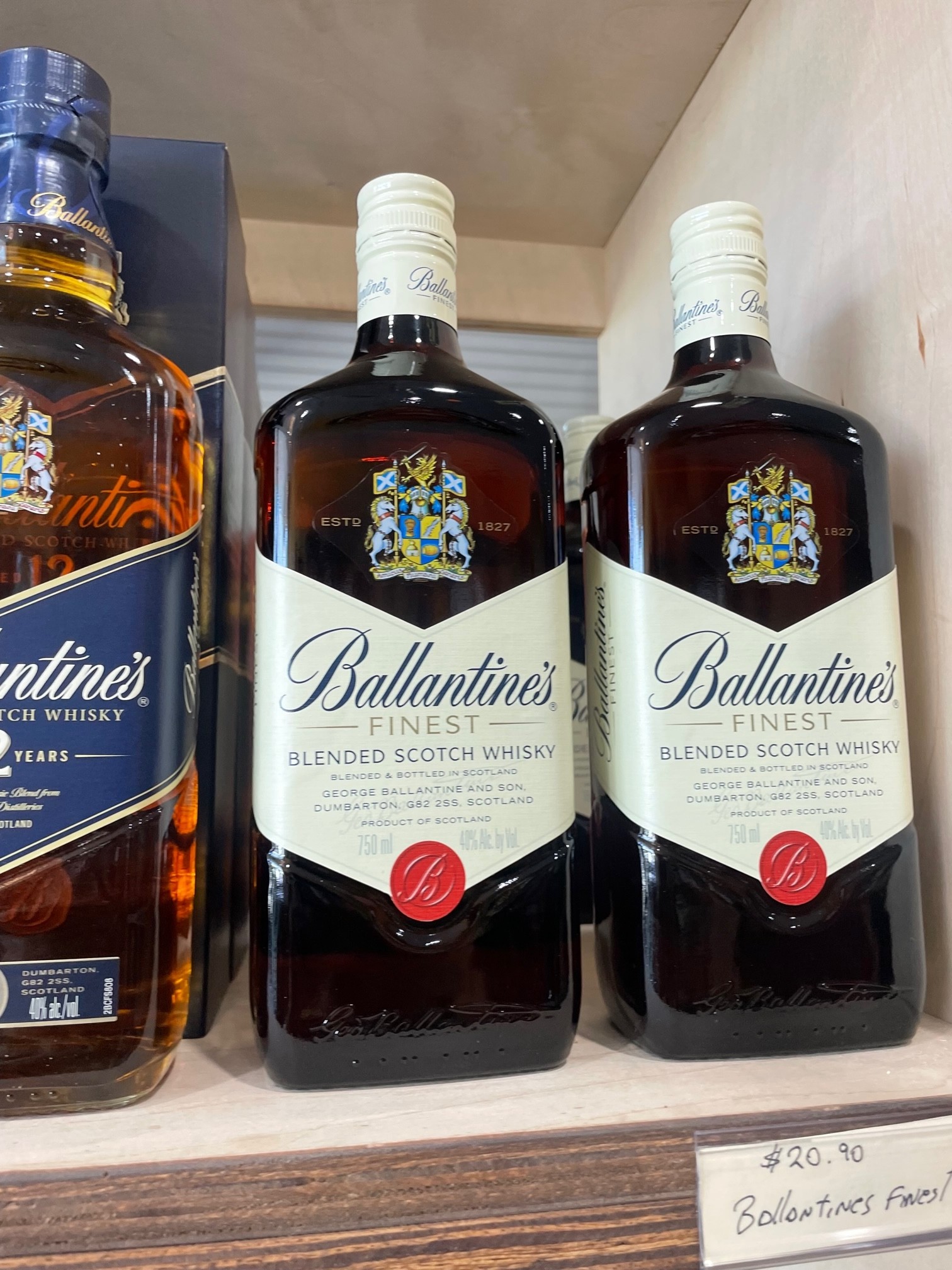 赤青紋章　特級Ballantine's Finest Scotch Whisky fit=scale-down,w=1200