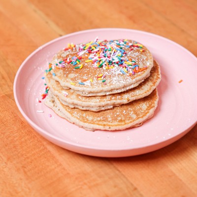Kid Sprinkle Pancakes (3)