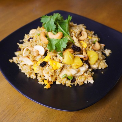 PINEAPPLE FRIED RICE *CHICKEN&SHRIMP