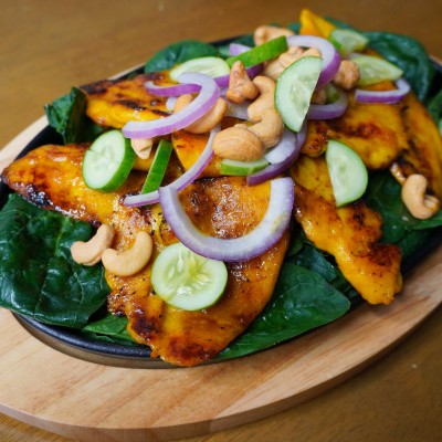 SIZZLING PLATE (CHICKEN OR BEEF)