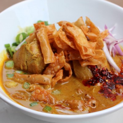 Khao Soi Gai (Coconut Curry Noodles Soup)