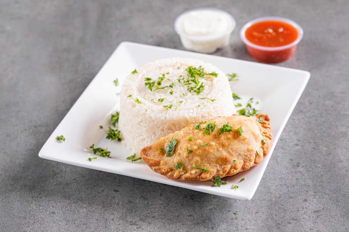 Cheese& Onion Empanada (1pcs)