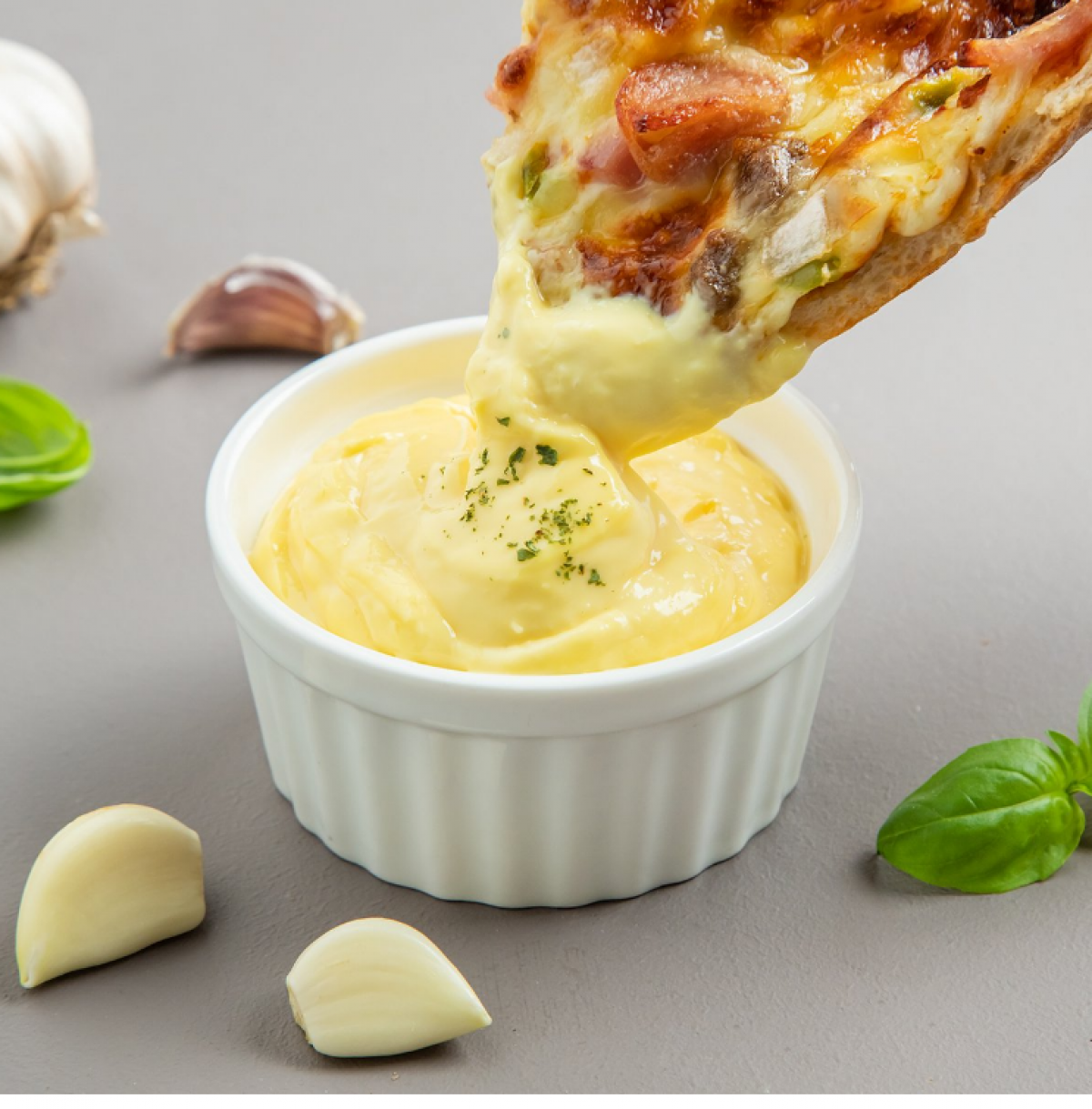 Home Garlic Dipping Sauce