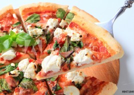 Spinach Delight Pizza