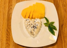 Sweet Sticky Rice with Mango