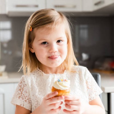 Parent Child Cupcake decoration event 