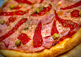 Jamon y Morrones / Ham & Fire Roasted Red Peppers