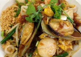 Seafood Pad Thai