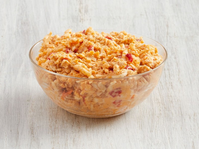 Grab & Go Pimiento Cheese Bulk Container