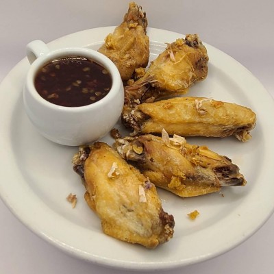 Garlic Fish Sauce Wings (5)