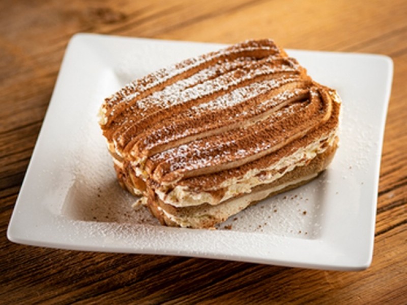 Tiramisu Cake