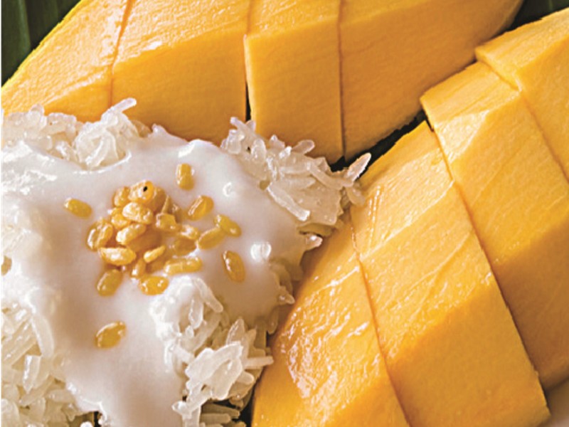 Sticky Rice w/ Mango