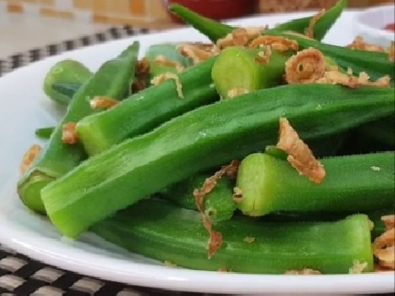 Steamed Okra
