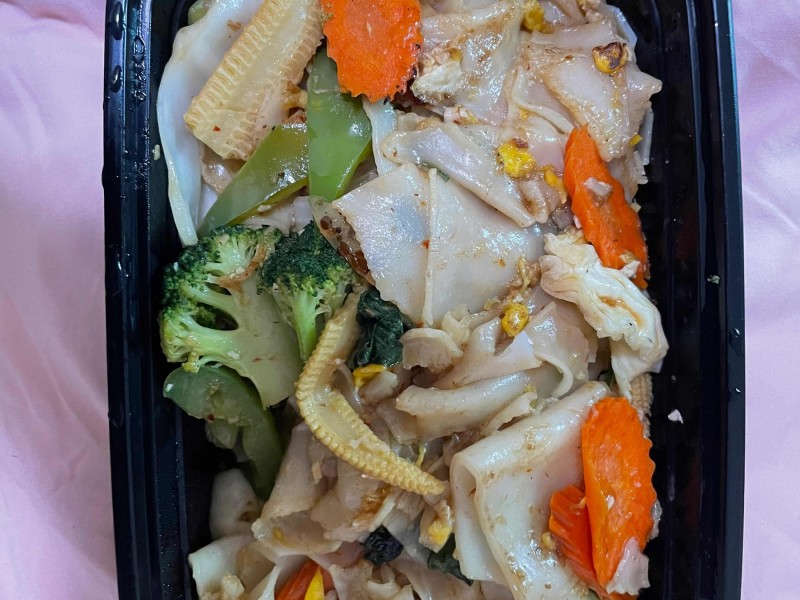 N4. Pad Kee Mao (Drunken Noodle)