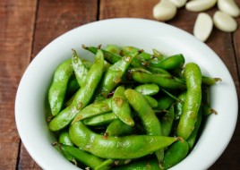 Chili Edamame