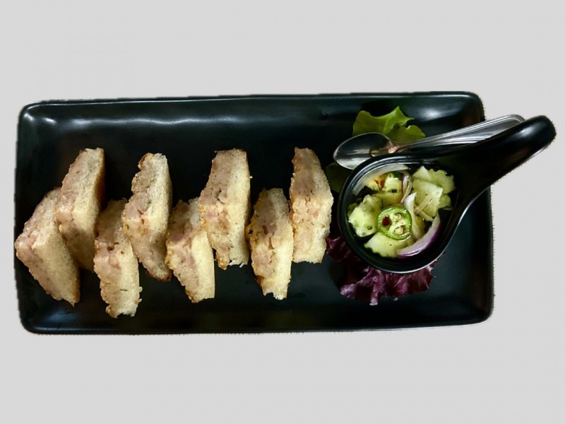 THAI TOAST (8 PCS)