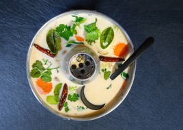 TOM KHA (L)