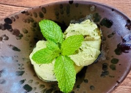 GREEN TEA ICE CREAM (2 Scoops)