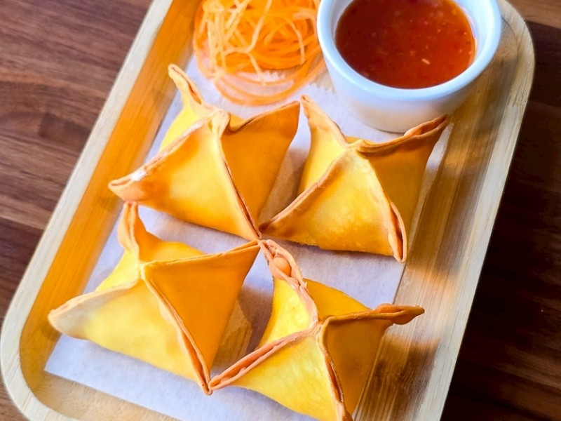 Crab Rangoon (4)
