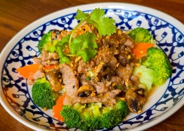 Pad Garic & Pepper