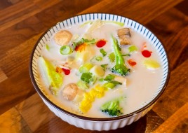 Tom Kha