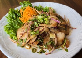Grilled Pork Jowl Salad คอหมูย่างน้ำตก