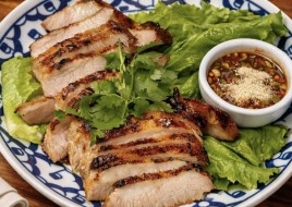 Grilled Pork Jowl คอหมูย่าง