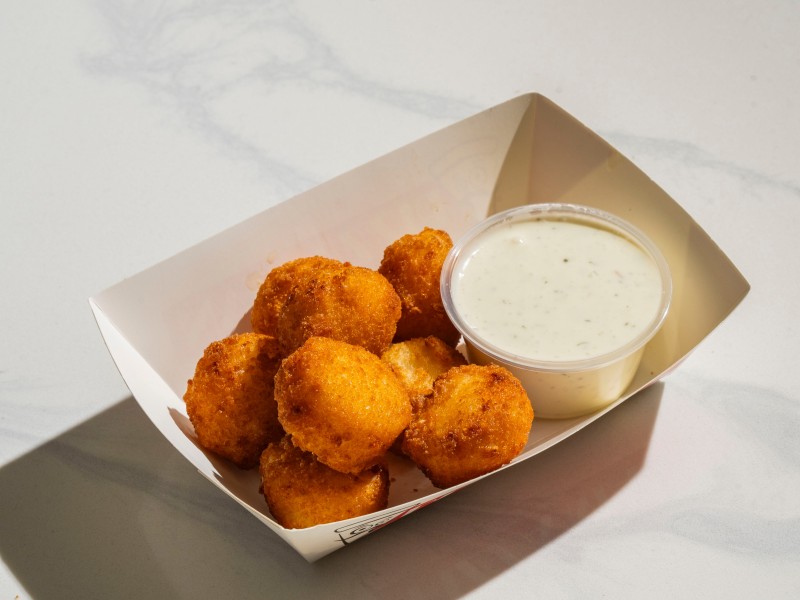 Cheesy Tots (8 pcs)