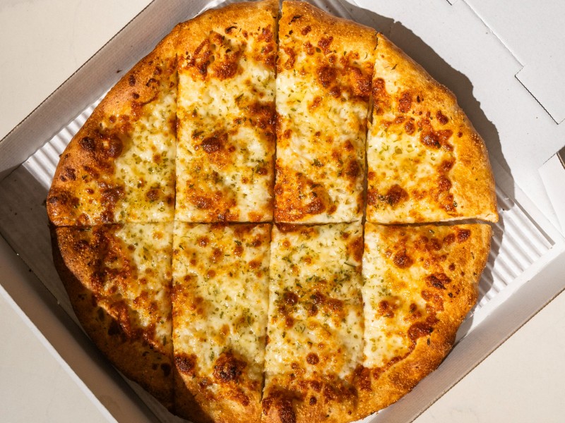 Garlic Cheese Bread Sticks (8 Pcs)