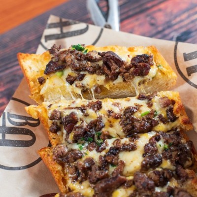 Steak Cheesy Garlic Bread