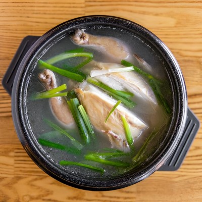 Samgye-tang (삼계탕)