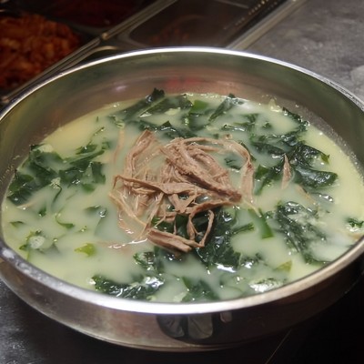 Beef Seaweed Soup  (소고기 미역국)