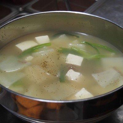 Radish and Beef Soup (쇠고기 무우국)