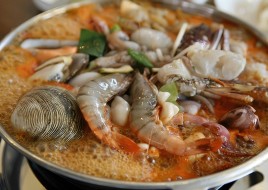 Spicy Seafood Stew (해물매운탕)