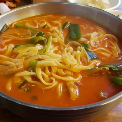 Spicy Beef Noodle Soup (육개장칼국수)