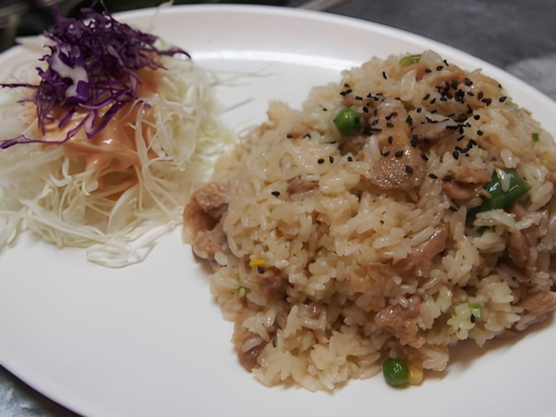 Chicken Fried Rice (닭볶음밥)