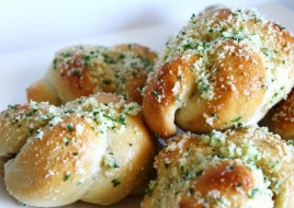 Vegan Garlic Knots