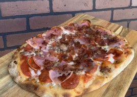 Pinsa Meatlovers