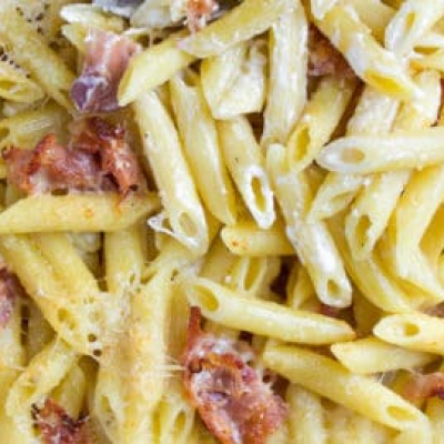 Penne Alfredo Prosciutto