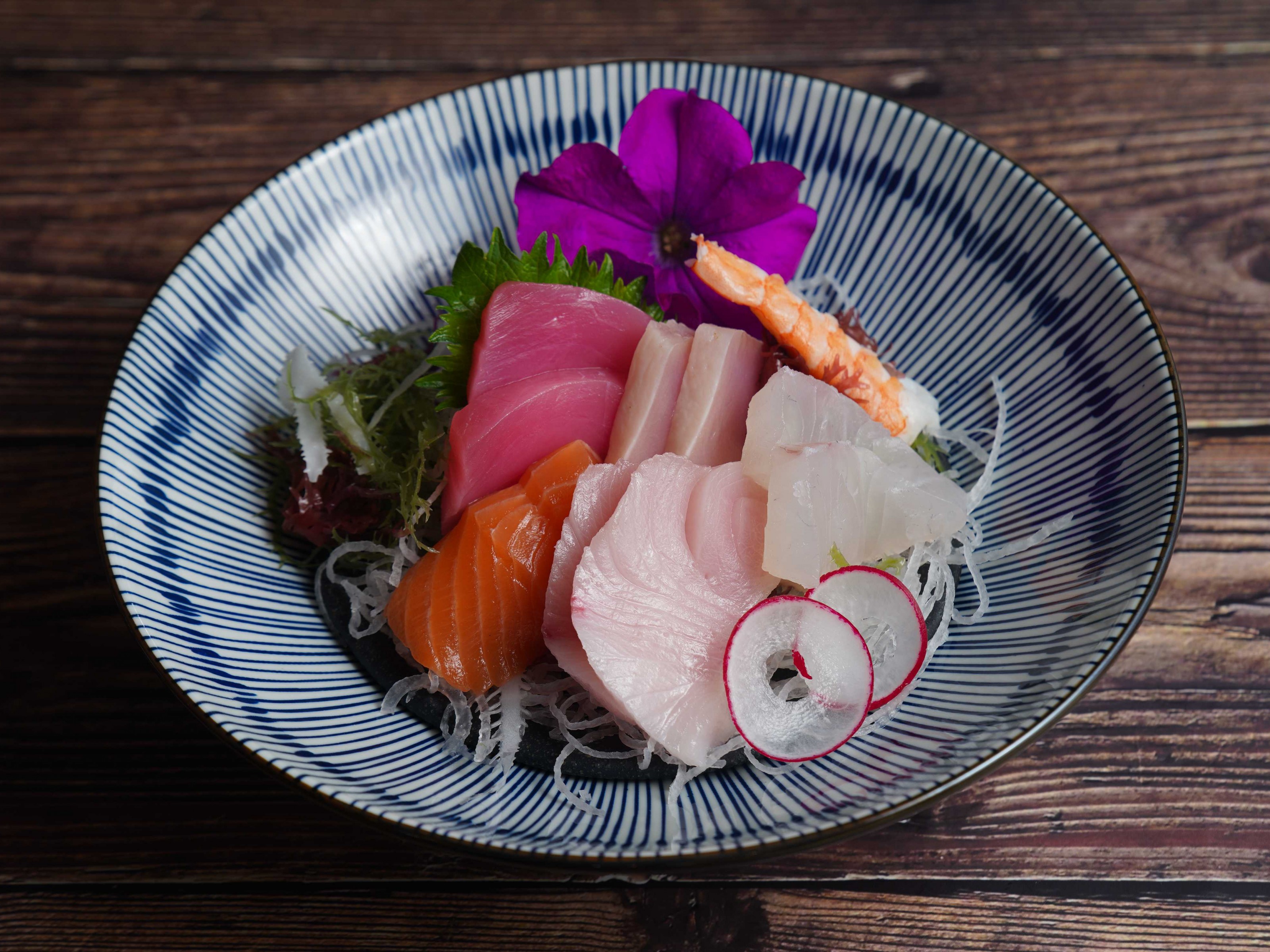 Sashimi Platter 10 Pcs.