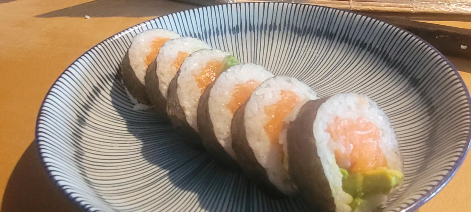 Salmon Cut Rolls