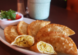 11. Chicken Curry Puffs (6)
