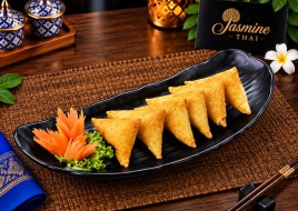 Chicken Curry Puffs (6)