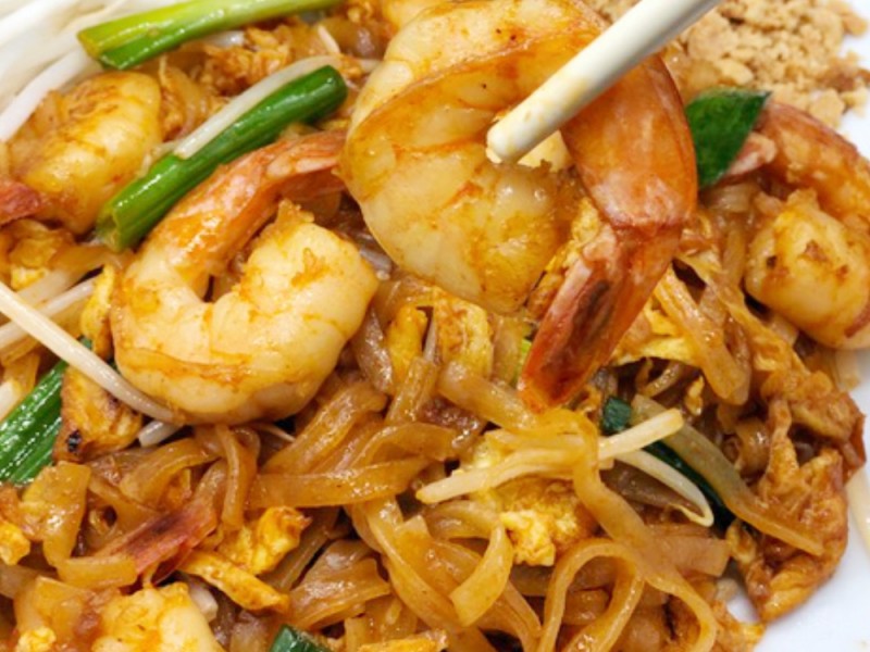 L - Pad thai