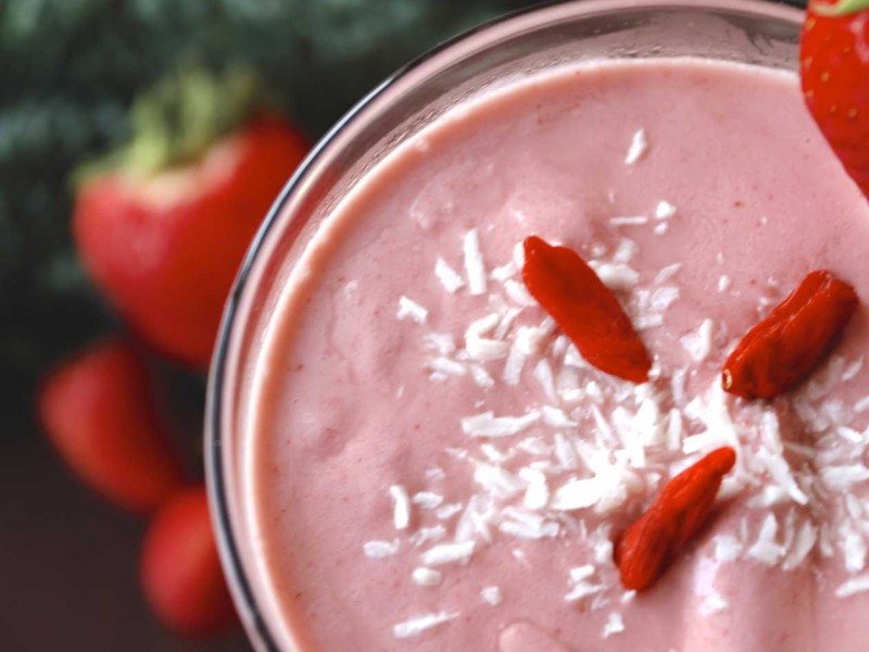 Strawberry Superfood Shake