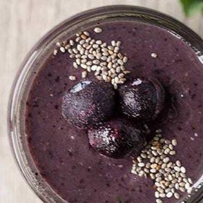 Blueberry Kale Pineapple Smoothie