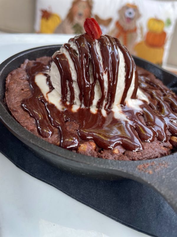 Brownie Sundae